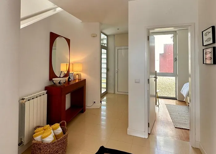 וילה Casa Andorinha With Private Pool & Coastal Views *