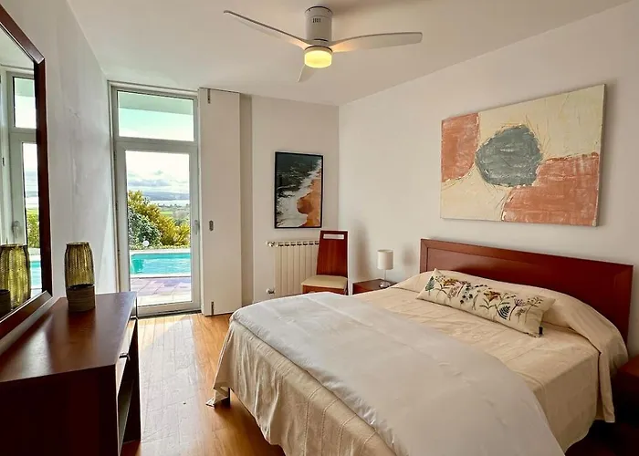 Villa Casa Andorinha With Private Pool & Coastal Views