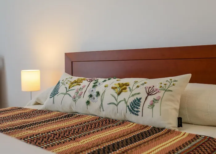 Casa Andorinha With Private Pool & Coastal Views